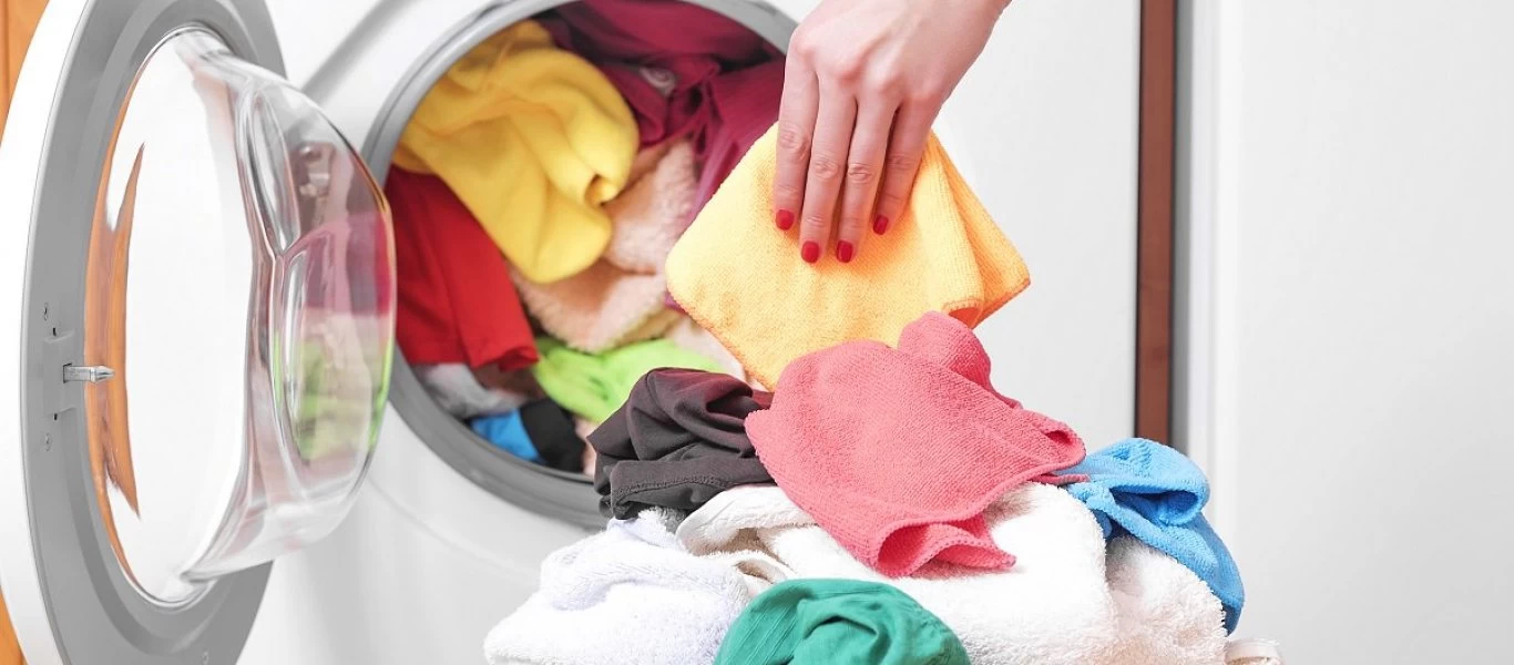 Χρησιμοποιείς μαλακτικό ρούχων; - Αυτά είναι τα αρνητικά που έχουν